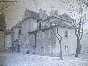 4. jna 1832 v pronajatm obydl domu s. pop. 490 -III. na Velkopevorskm nmst